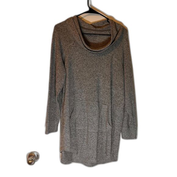 Torrid Tunic 1X Gray Super Soft Plush Cowl Neck Lng Sleeve Front Pocket Cozycore - Picture 2 of 5